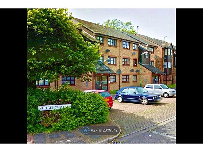 2 Bedroom Flat To Rent In Kestrel Close, London, NW10