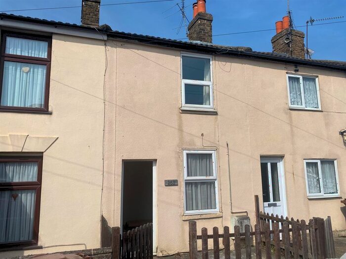 2 Bedroom Terraced House To Rent In High Street, Rainham, Gillingham, ME8