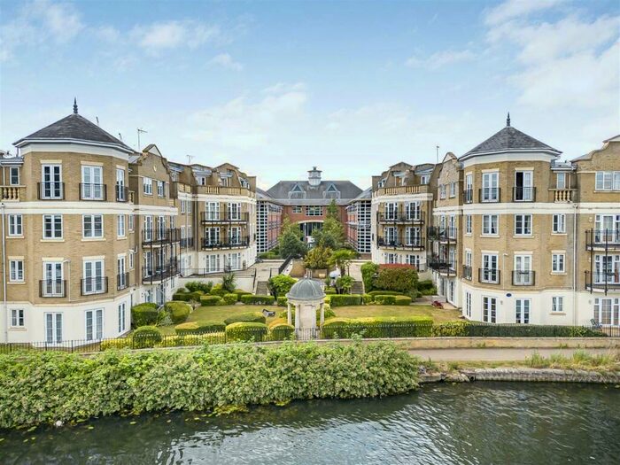 2 Bedroom Apartment To Rent In Brigham Road, RG1