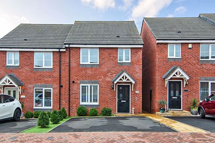 3 Bedroom Semi-detached House For Sale In Griffiths Way, Hednesford, Cannock, WS12