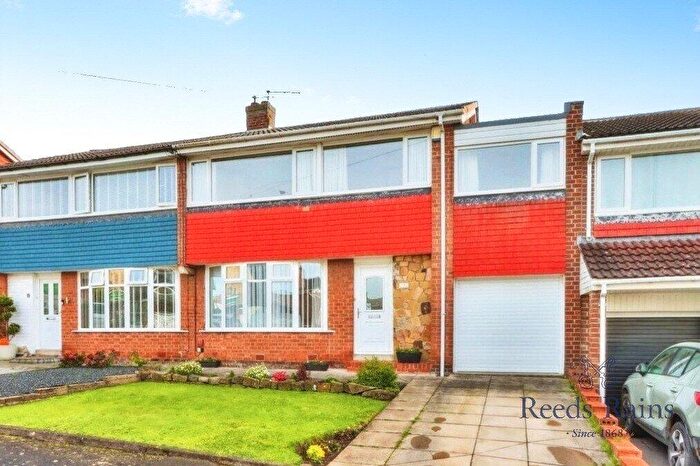 4 Bedroom Semi-Detached House For Sale In Dunbar Close, Newcastle Upon Tyne, Tyne And Wear, NE5