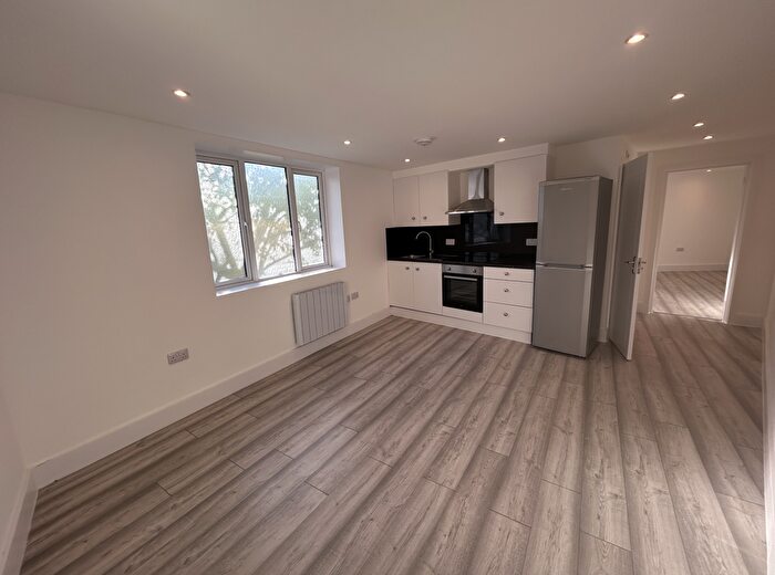 1 Bedroom Property To Rent In Lytton Close, Northolt, Middlesex, UB5