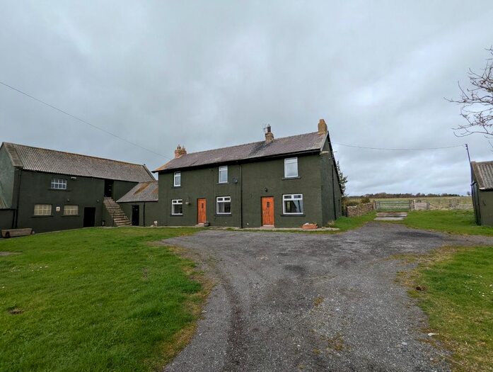 3 Bedroom Farmhouse To Rent In Tow Law, County Durahm, DL13