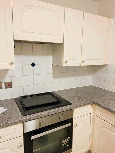 2 Bedroom Flat To Rent In Sten Close, Barking, IG11