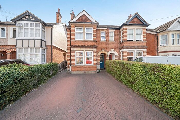 4 Bedroom Property For Sale In Hill Road, Chelmsford, CM2