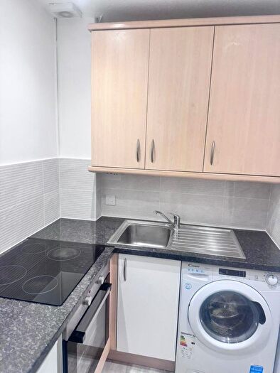 1 Bedroom Flat To Rent In Stewart Terrace, Edinburgh, EH11
