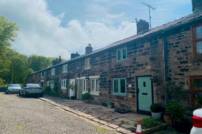 2 Bedroom Cottage To Rent In Long Barn Row, Preston, PR5