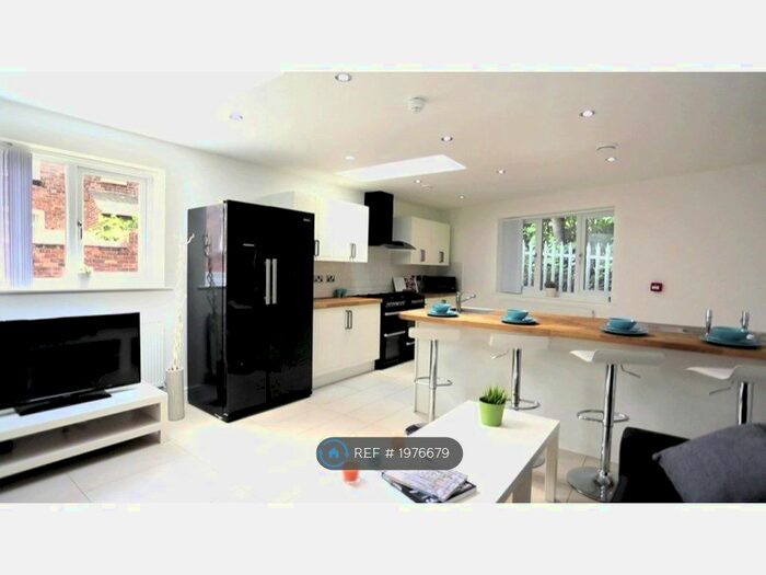 7 Bedroom Detached House To Rent In Stanton Road, Liverpool, L18