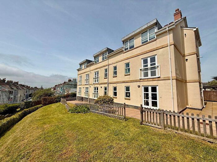 2 Bedroom Flat For Sale In Hawkers Lane, Plymouth Stunning Chain Free, Top Floor Apartment In Sought After Peverell., PL3