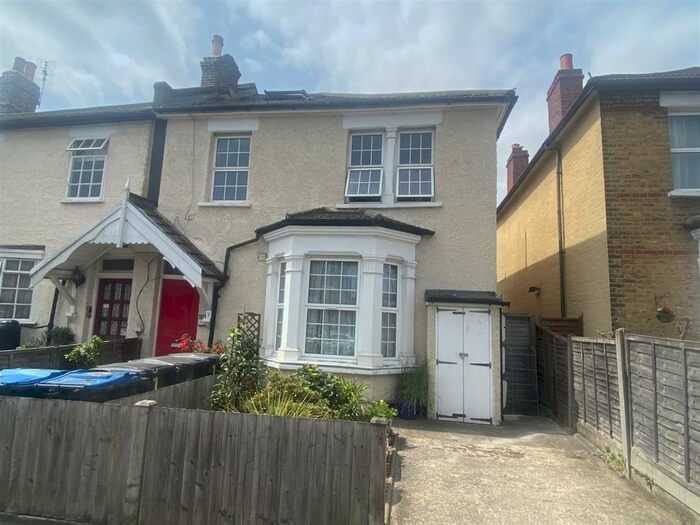 1 Bedroom Flat To Rent In Farnley Road, London, SE25