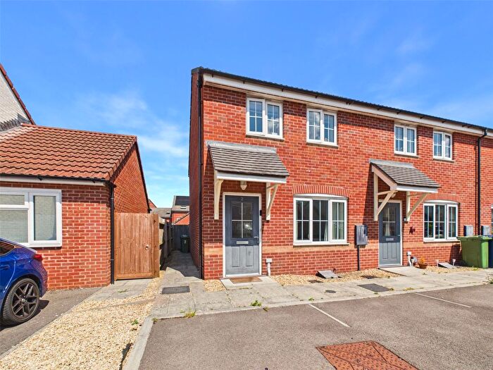 2 Bedroom End Terrace House For Sale In Oswalds Close, Longford, Gloucester, Gloucestershire, GL2