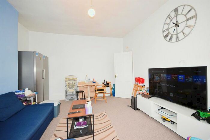 1 Bedroom Flat To Rent In Pepys Road, London, SW20