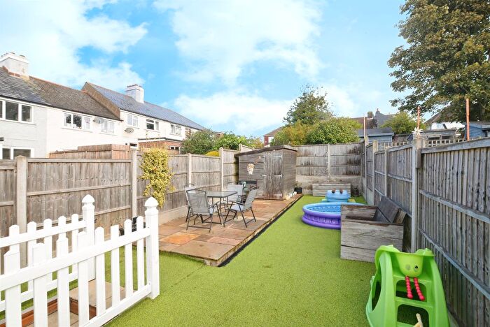 3 Bedroom Terraced House For Sale In Victoria Avenue, Hastings, TN35