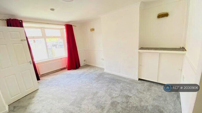 3 Bedroom Detached House To Rent In Botha Road, Birmingham, B9
