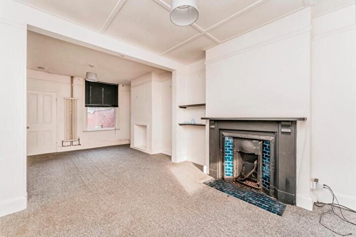 3 Bedroom Property To Rent In Regent Street, Kettering, NN16