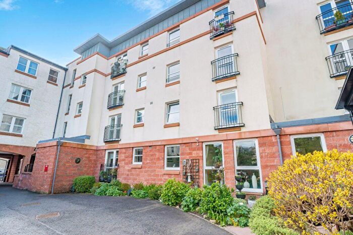 1 Bedroom Flat For Sale In Cumbrae Court, Largs, KA30