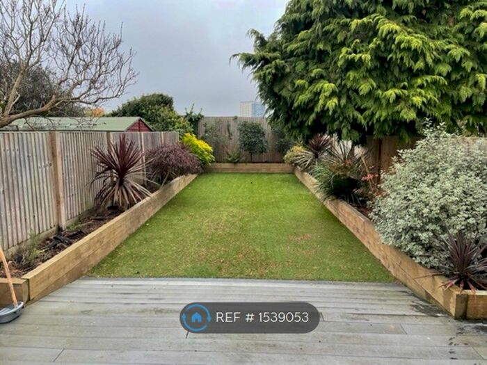 2 Bedroom Terraced House To Rent In Stoneleigh Avenue, Enfield, EN1