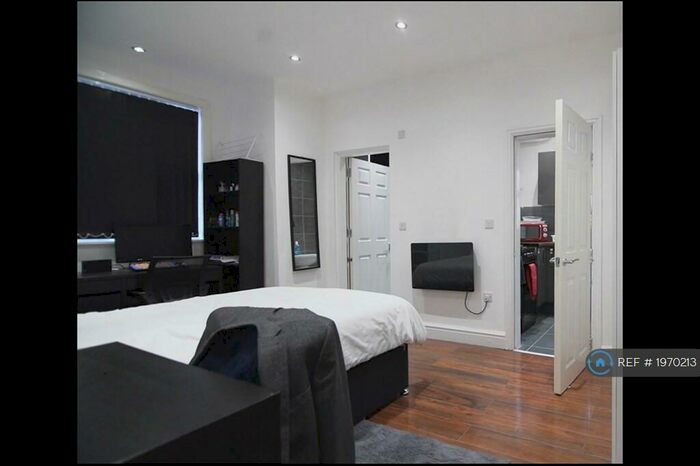 Studio To Rent In Upper Tichborne Street, Leicester, LE2