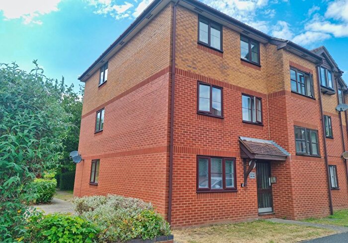 1 Bedroom Flat For Sale In Brunel Road, Southampton, SO15