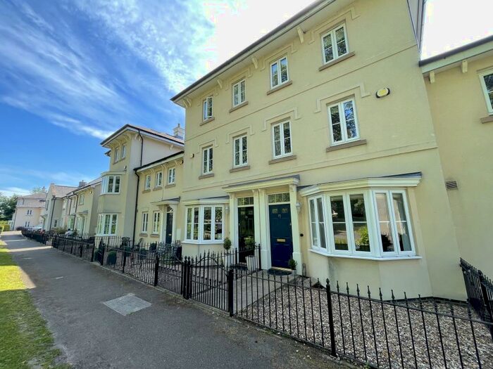 3 Bedroom House To Rent In Beaurevoir Way, Warwick, CV34