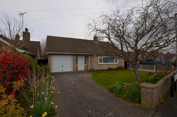 2 Bedroom Detached Bungalow To Rent In Andrew Close, Ailsworth, Peterborough, PE5