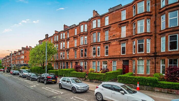 2 Bedroom Flat To Rent In Crow Road, Broomhill, Glasgow, G11