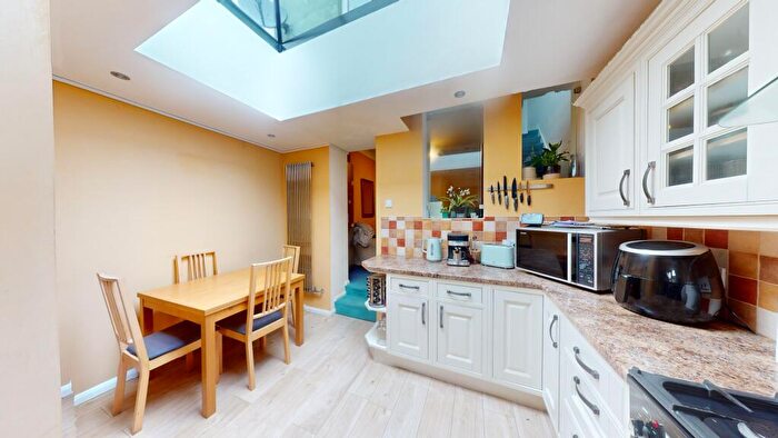 3 Bedroom Terraced House To Rent In Ladysmith Road, Brighton, BN2