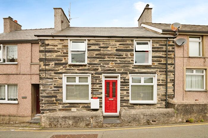 3 Bedroom Terraced House For Sale In Penrhyndeudraeth, Gwynedd, LL48
