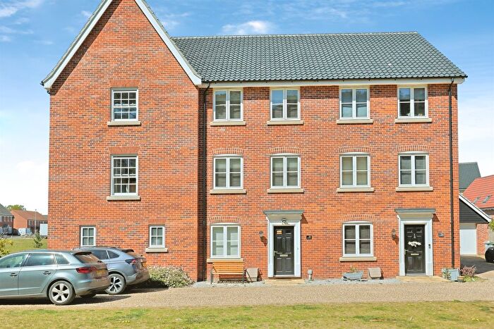 4 Bedroom Terraced House For Sale In Grouse Close, Sprowston, Norwich, NR7
