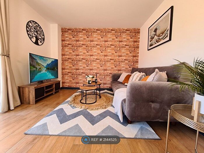 3 Bedroom Detached House To Rent In Anglian Way, Coventry, CV3