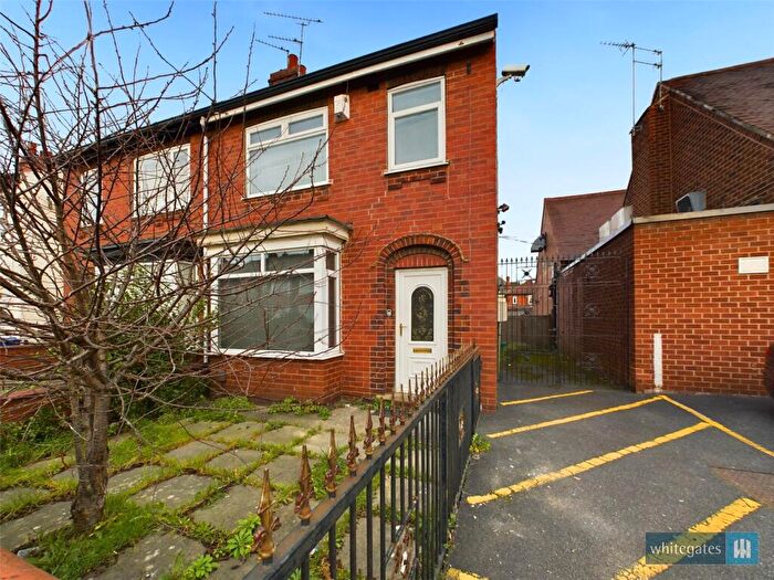 3 Bedroom Semi-Detached House To Rent In Craithie Road, Doncaster, DN2