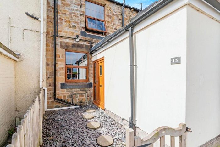 2 Bedroom Cottage For Sale In The Square, Harley, Rotherham, S62