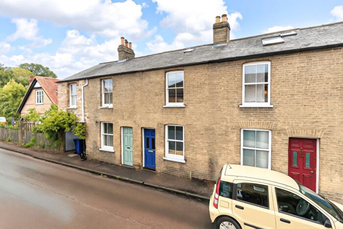 3 Bedroom Terraced House For Sale In Selwyn Road, Cambridge, CB3