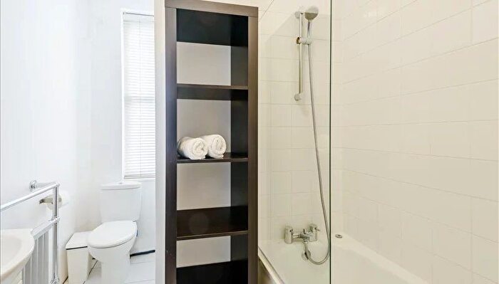 1 Bedroom Studio To Rent In Hill Street, London, W1J