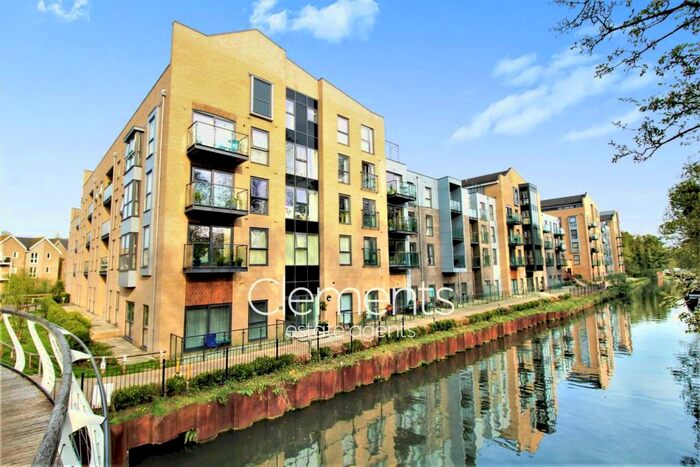 2 Bedroom Apartment To Rent In The Embankment, Nash Mills Wharf, Hemel Hempstead, HP3