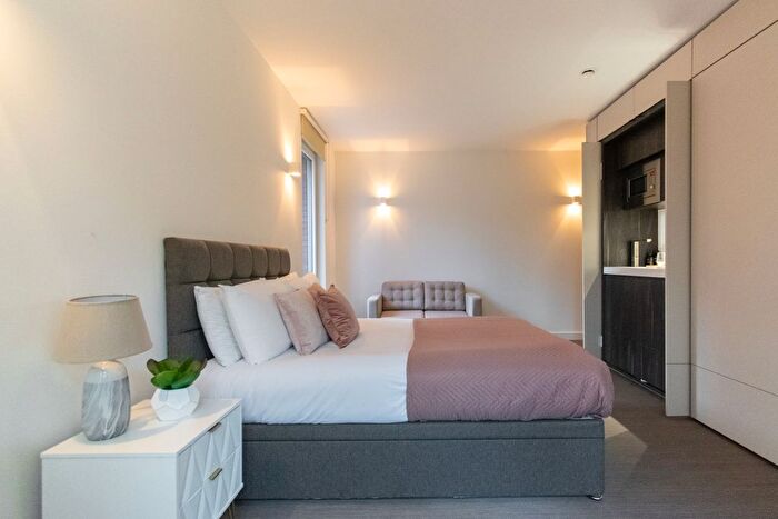 Studio To Rent In Staines Road, Hounslow, TW3