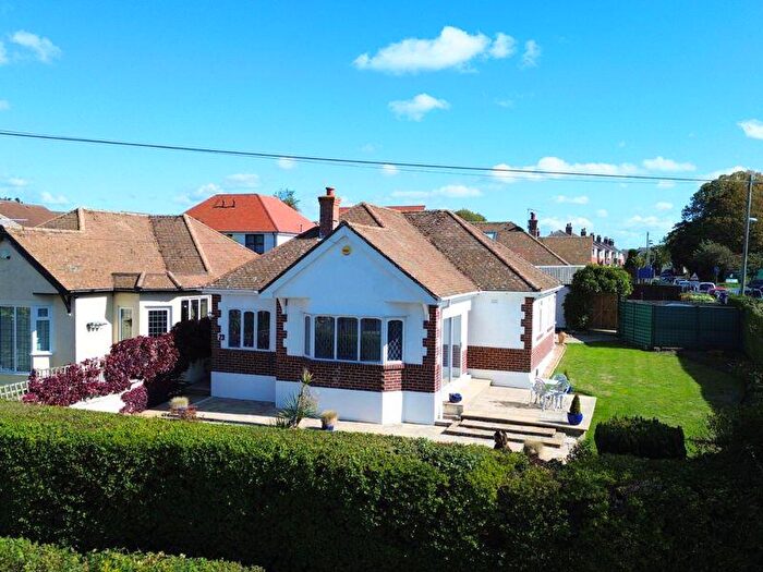 3 Bedroom Bungalow For Sale In Stanpit, Christchurch, BH23