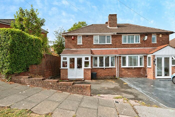 2 Bedroom Semi-Detached House For Sale In Poplar Rise, Tividale, Oldbury, B69