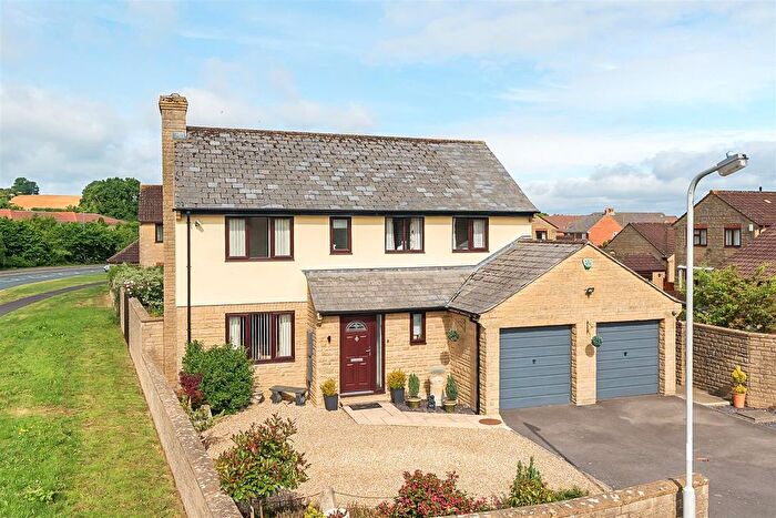 4 Bedroom Detached House For Sale In Greendale, Ilminster, TA19