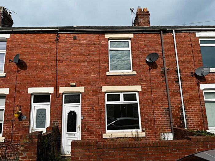 3 Bedroom Property To Rent In Onslow Terrace, Langley Moor, DH7