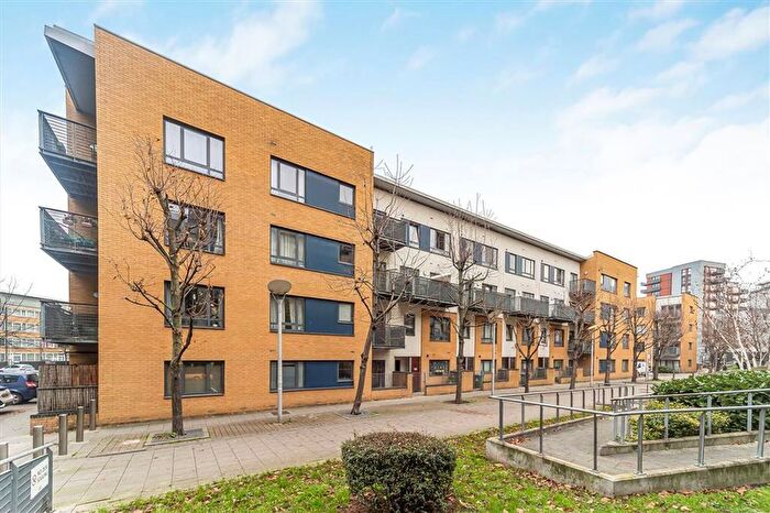 1 Bedroom Flat To Rent In Claremont Street, Greenwich, SE10