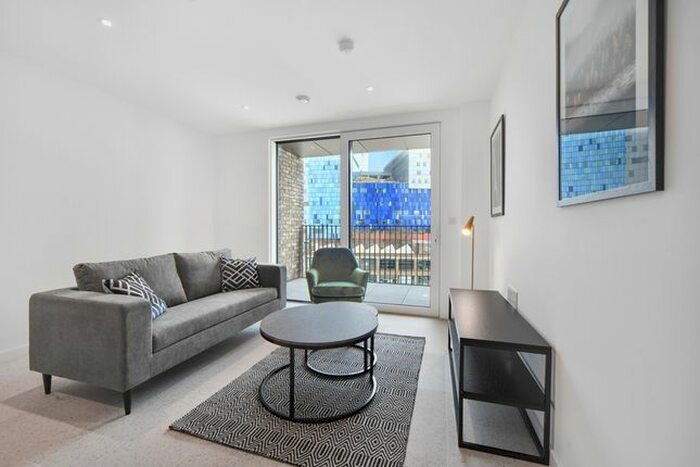 1 Bedroom Flat To Rent In Cendal Crescent, London, E1