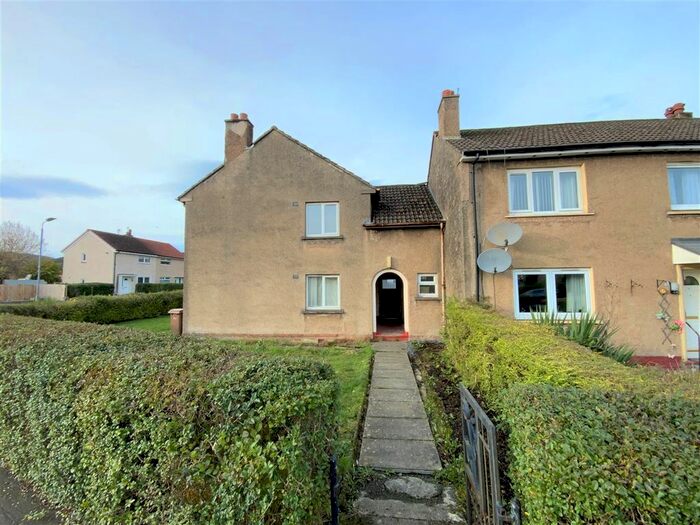 3 Bedroom Flat To Rent In Cumbrae Road, Glenburn, Paisley, PA2