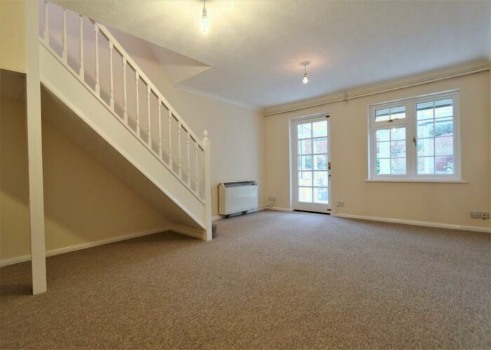 2 Bedroom End Of Terrace House To Rent In Stirlings Road, Wantage, OX12