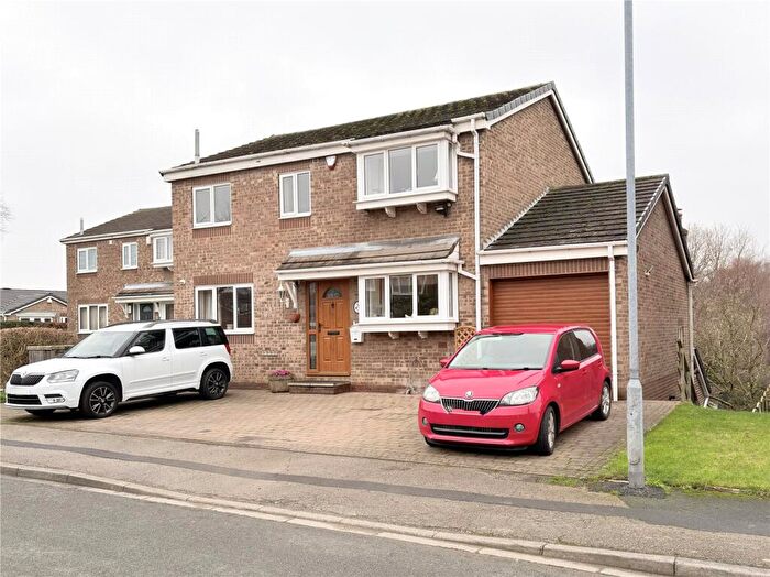 4 Bedroom Detached House For Sale In Parkhead Close, Royston, Barnsley, S71