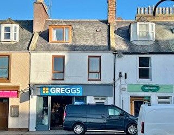 2 Bedroom Flat To Rent In Market Square, Stonehaven, Aberdeenshire, AB39