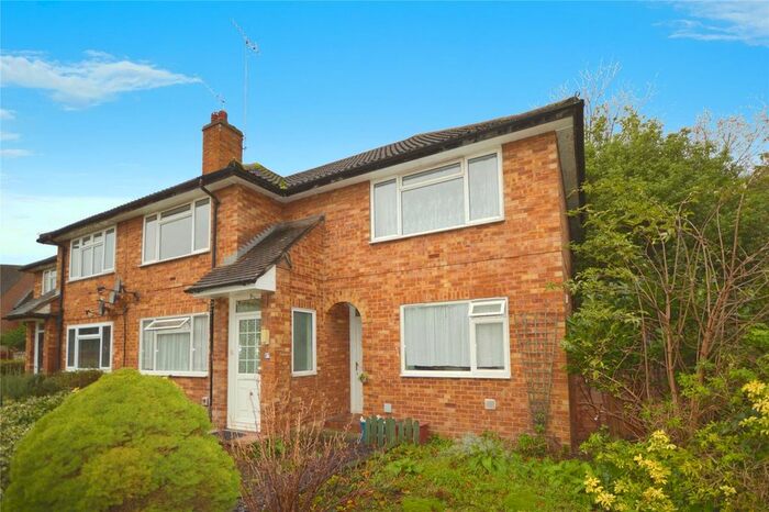 2 Bedroom Flat To Rent In Trevor Close, Isleworth, Middlesex, TW7