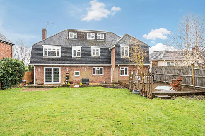 5 Bedroom Detached House For Sale In Gravel Road, Farnham, Surrey, GU9