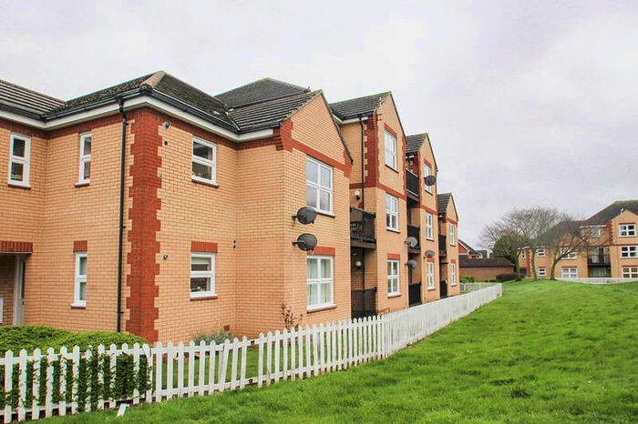 2 Bedroom Apartment To Rent In College Fields, Cambridge, CB4