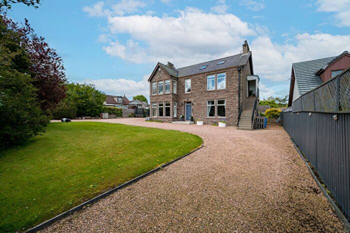 5 Bedroom Detached House For Sale In Harestane Road, Dundee, DD3